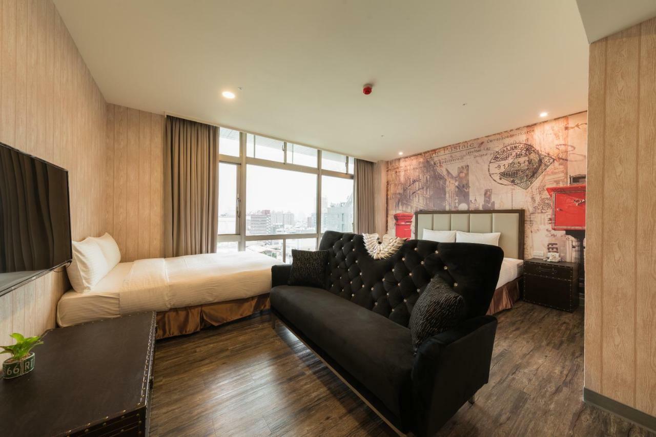 Skyone Hotel Kaohsiung Bagian luar foto